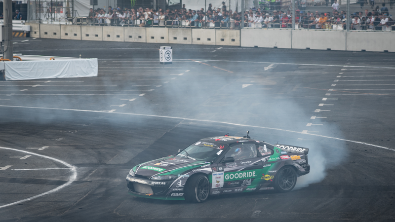 Illustration for article titled This Is What It Looks Like When Drifting Hits The Big Leagues In Japan